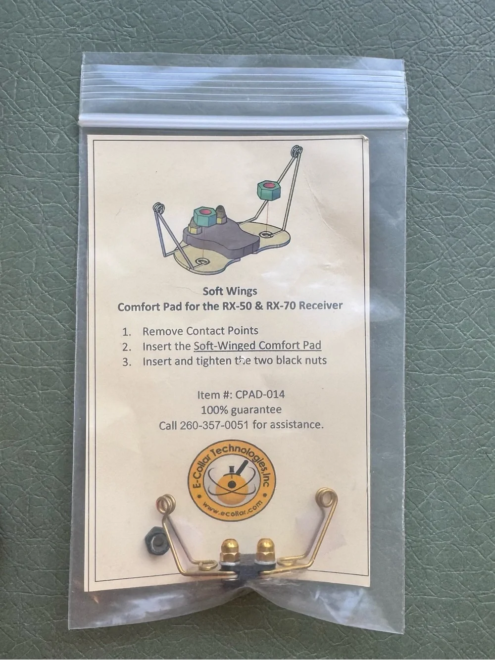 E-Collar Soft Wing Comfort Pad for the RX-50 & RX-70 receiver - Item # CPAD-014